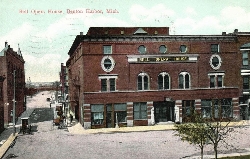 Bell Opera House - Vintage Postcard